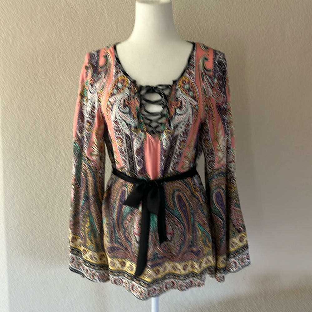 Arrata Silent Journey women’s tunic. Size XS. Multi colored with black tie.